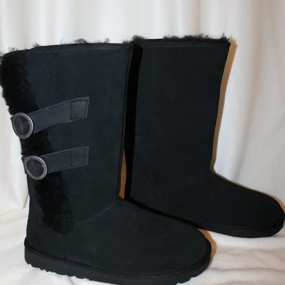 NIB UGG‎ WOMEN'S TALL MOTO  SUEDE SPILL SEAM SHEARLING BUCKLE BOOTS BLACK
